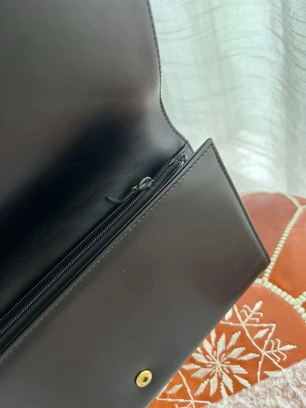 Louis Vuitton Opera Egee Pochette - Picture 10 of 12